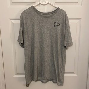 Nike Men’s XL Elite T-shirt